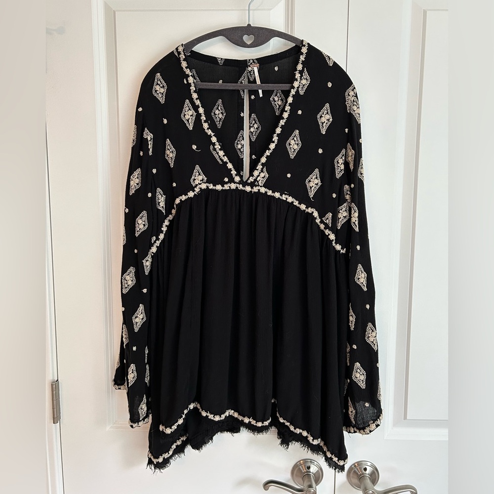 Free People Black Tunic with White Accents - Picture 6 of 10